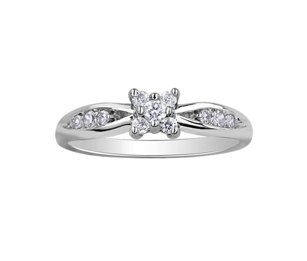 BAGUE EN OR 10K BLANC SERTIE DE DIAMANTS - CR DD2609 - BIJOUX CANADIEN BAGUE EN OR 10K BLANC SERTIE DE DIAMANTS - CR DD2609 - BIJOUX CANADIEN