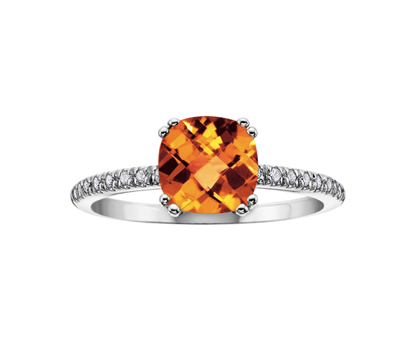 BAGUE EN OR BLANC SERTIE D'UNE CITRINE DORÉE ET DE DIAMANTS - CR DX465WGC - BIJOUX CANADIEN BAGUE EN OR BLANC SERTIE D'UNE CITRINE DORÉE ET DE DIAMANTS - CR DX465WGC - BIJOUX CANADIEN