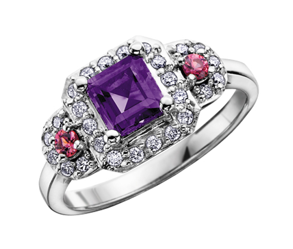 BAGUE EN OR BLANC SERTIE DE DIAMANTS D'UNE AMÉTHYSTE ET DE GRENATS - CR DD2173 - BIJOUX CANADIEN BAGUE EN OR BLANC SERTIE DE DIAMANTS D'UNE AMÉTHYSTE ET DE GRENATS - CR DD2173 - BIJOUX CANADIEN