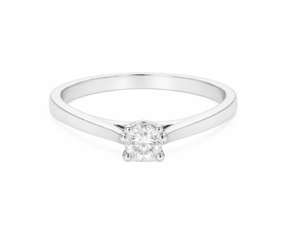BAGUE EN OR AVEC UN DIAMANT BAGUE EN OR AVEC UN DIAMANT