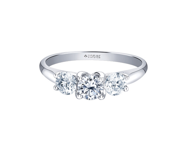 BAGUE EN OR BLANC SERTIE DE 3 DIAMANTS CANADIENS - CR ML110W75 - BIJOUX CANADIEN