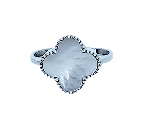 BAGUE TRÈFLE EN OR BLANC SERTI DE NACRE DE PERLE OU D'ONYX - CB V255651WNA - CBE