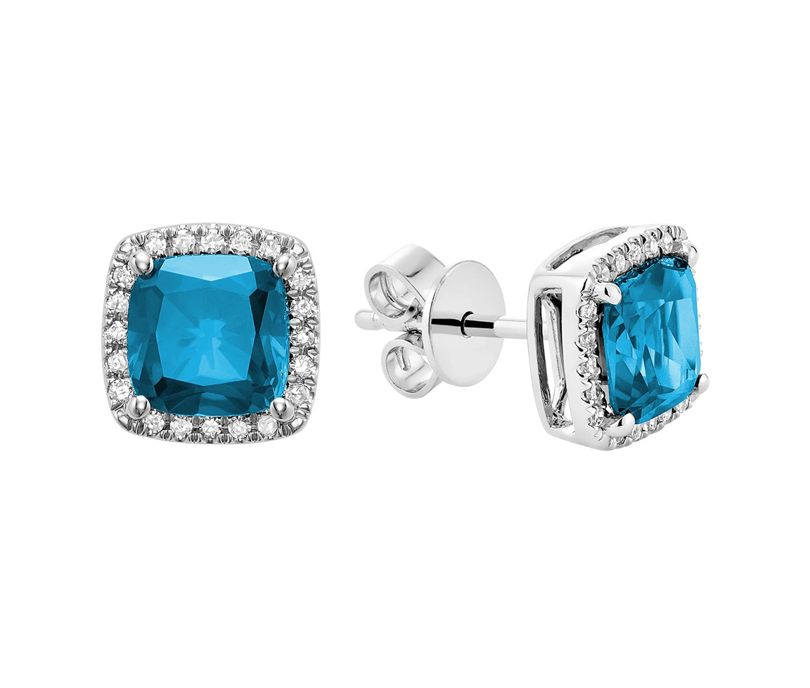 BOUCLES EN OR 10K BLANC SERTIES DE TOPAZES BLEUS ET DE DIAMANTS - BR 13041028BT - Bijoux d'importation