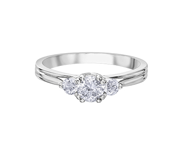 BAGUE STYLE TRINITÉ EN OR 14K BLANC SERTIE DE DIAMANTS CANADIENS - CR AM572W60 - DIAMANT CANADIEN