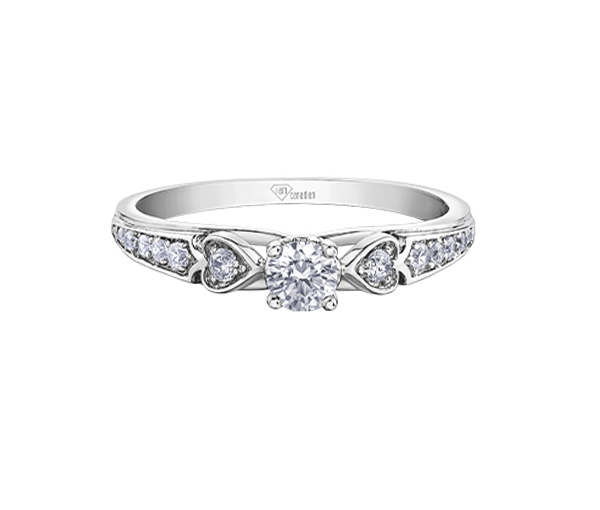 MAGNIFIQUE BAGUE EN OR 10K BLANC SERTIE D'UN DIAMANT CANADIEN ET DE DIAMANTS - CR AM503 - DIAMANT CANADIEN