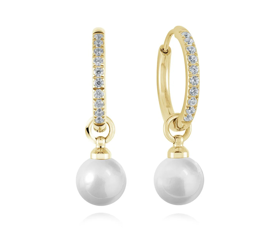 BOUCLES HUGGIES EN ACIER/PVD OR SERTIES D'UNE PERLE SYNRTHÉTIQUE ET DE CUBIQUES ZIRCONIAS - IG SEA350 - VELORIA