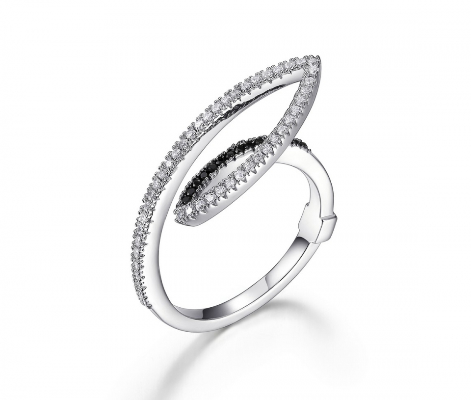 BAGUE À MOTIF TWIST EN ARGENT RHODIÉ SERTIE DE CUBIQUES ZIRCONIAS NOIRS ET BLANCS - PJ R4LA73GKAC - ELLE