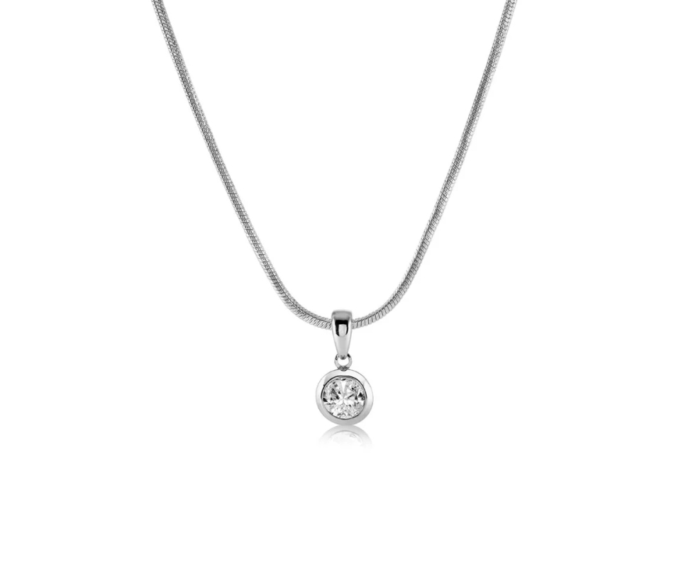 PENDENTIF STYLE SOLITAIRE AVEC CZ ET SA CHAINE