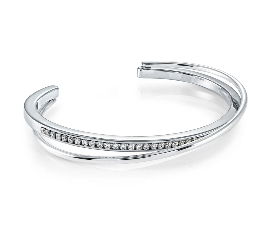 BRACELET BANGLE EN ACIER OU 2 TONS SERTI DE CUBIQUES ZIRCONIAS - IG SWBG116 - VELORIA