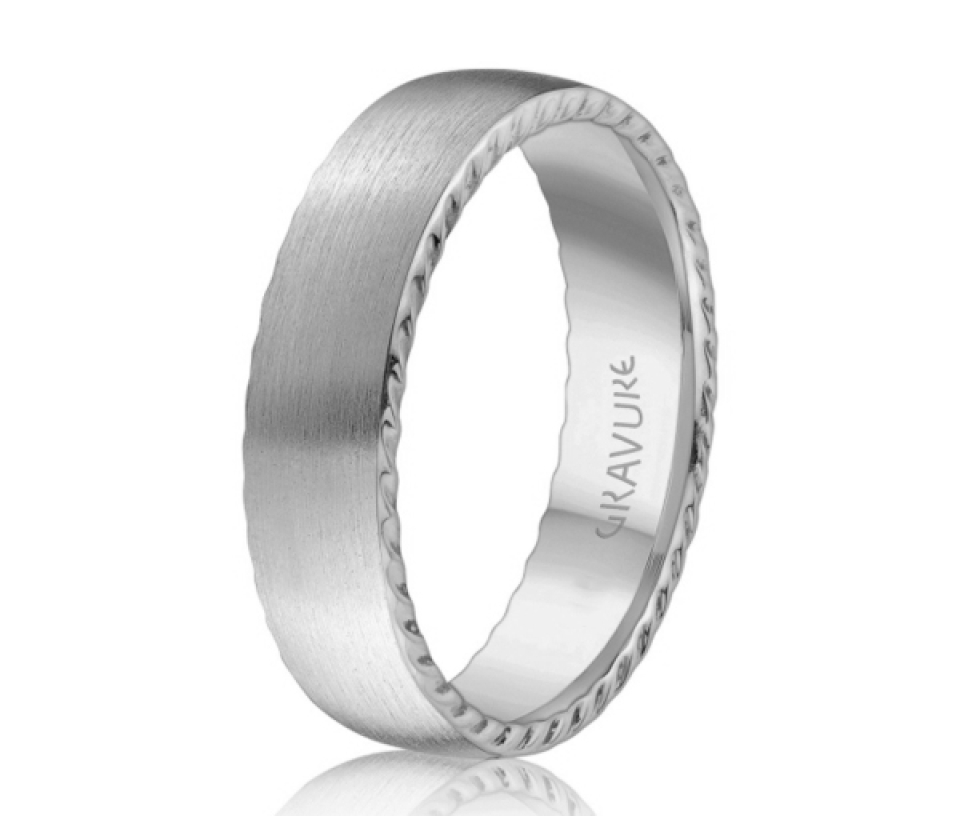 JONC EN OR OU EN PLATINE AVEC FINI SATINÉ ET TAILLÉ DIAMANT SUR LES CÔTÉS